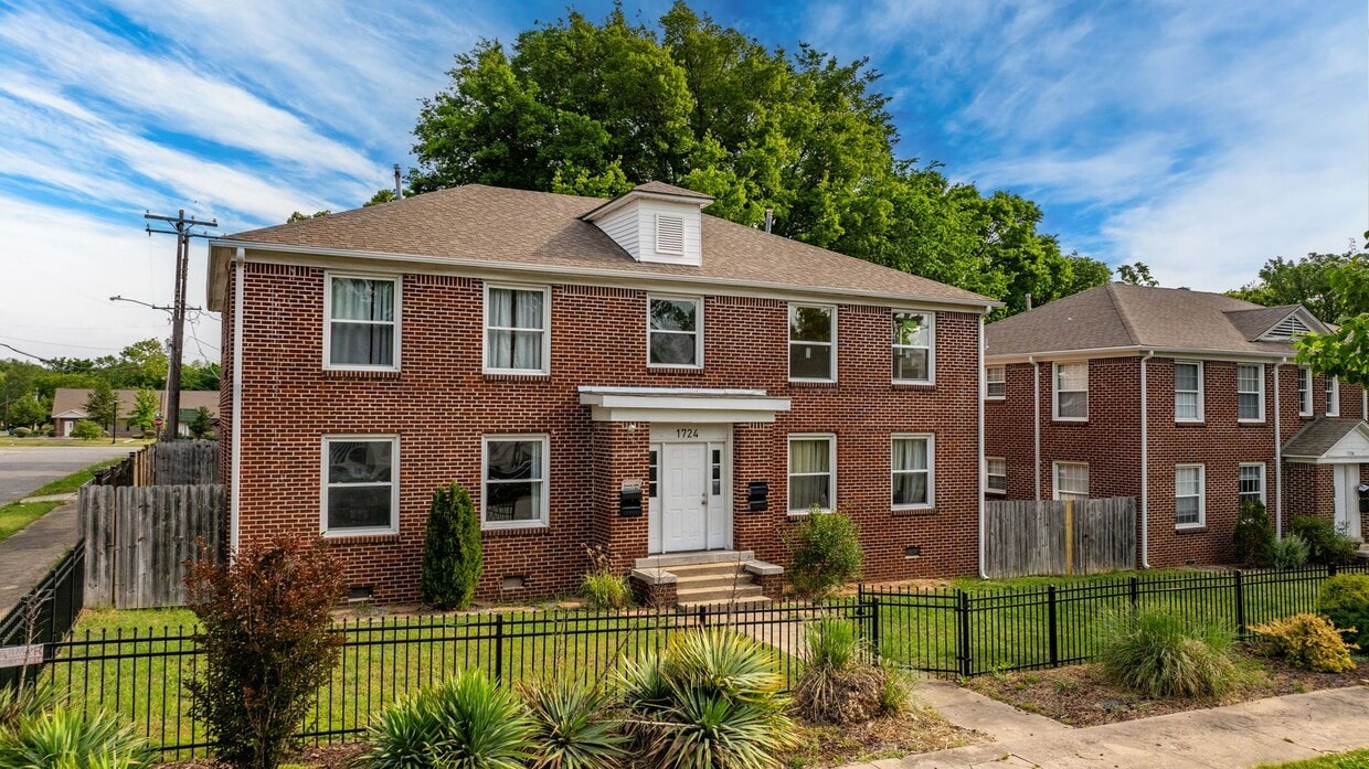 Primary Photo - 1724 W 19th St