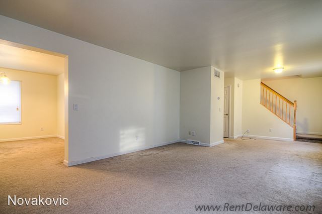 Building Photo - 3 br, 2.5 bath House - 354 West Main Street
