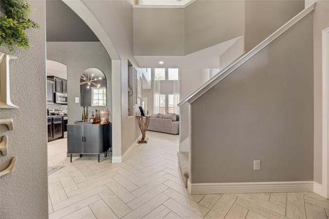 Building Photo - 404 Fountain View Ln