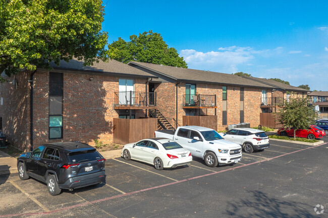 Community Exterior - Gazebo Apartments (Denton, Tx)