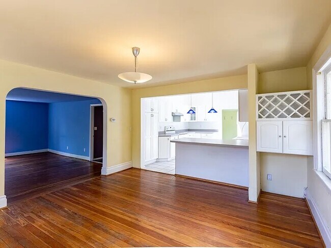 Foto del edificio - 115 Chapin St