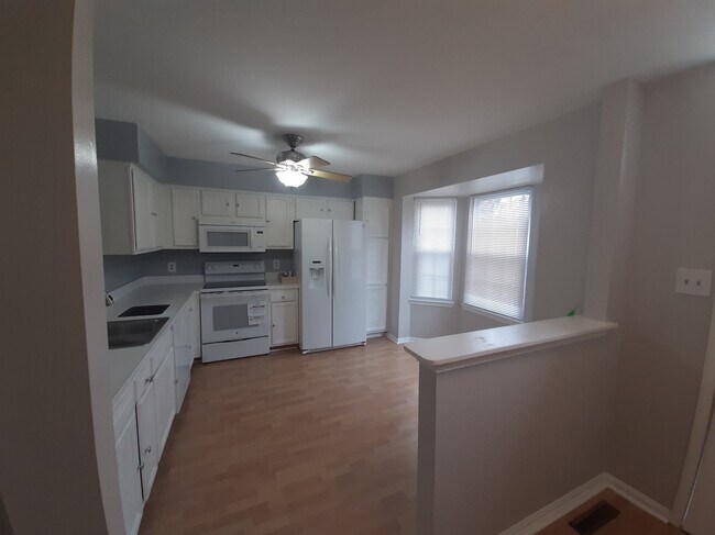 Building Photo - 8018 Upperfield Ct