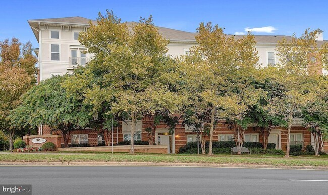 Foto del edificio - 9490 Virginia Center Blvd