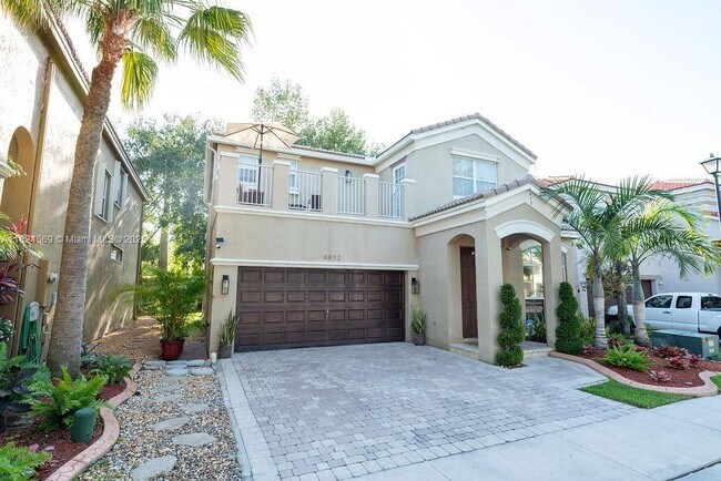 Building Photo - 4832 SW 159th Ave