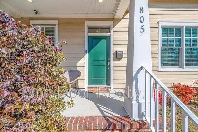 Foto del edificio - 805B Lafayette Street