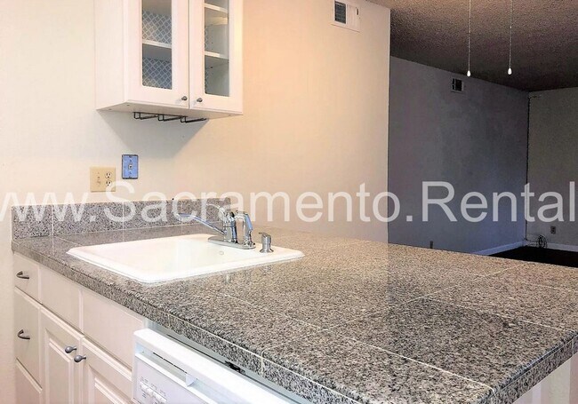 Foto del edificio - 2 br, 1 bath House - 9059 Pinata Way #1