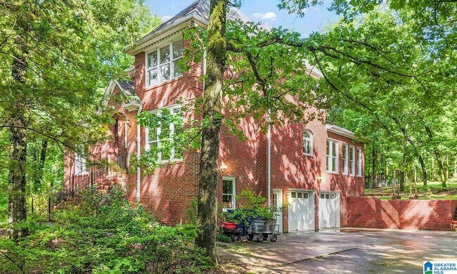 Building Photo - 113 Windwood Cir