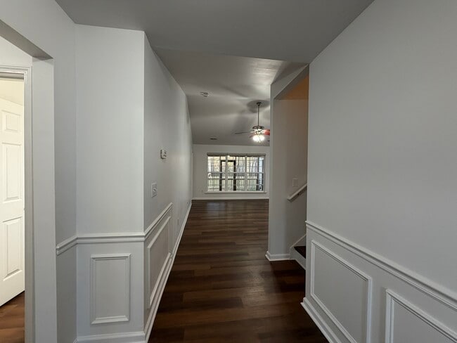 Foto del edificio - 1863 New Castle Dr