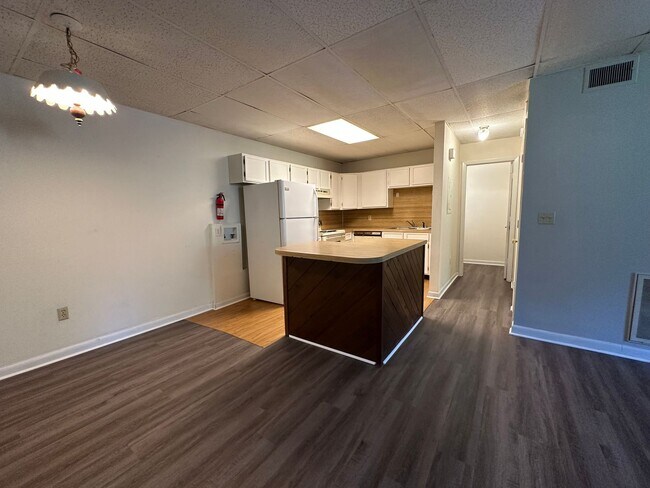 Foto del edificio - 1 Bedroom / 1  Bath Townhome Kingsport TN