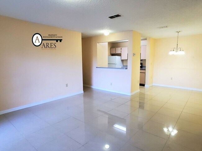Building Photo - FOR RENT 2 BED 2 BATH CONDOMINIUM. AVAILABLE NOW.