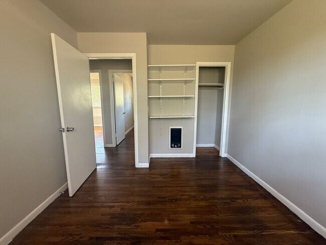 Building Photo - Remodeled Madison Brick Duplex!! 2/1 Large...