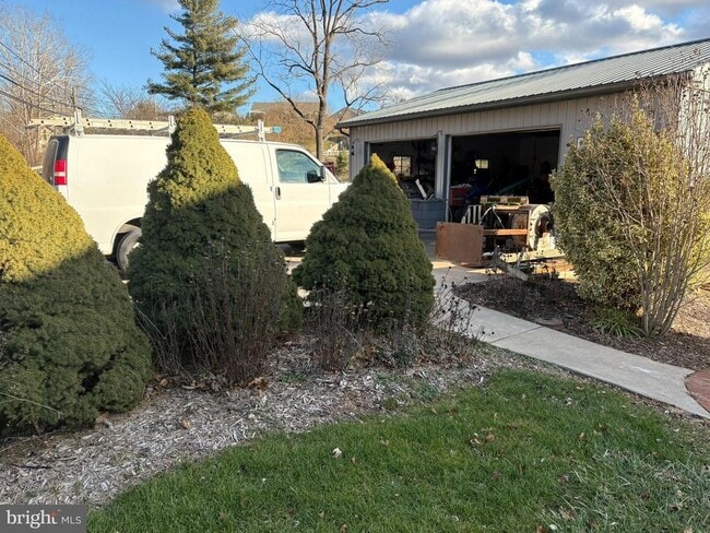 Foto del edificio - 2851 New Windsor Rd