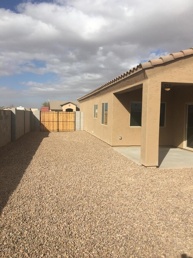 Building Photo - 9793 W Camelia Dr