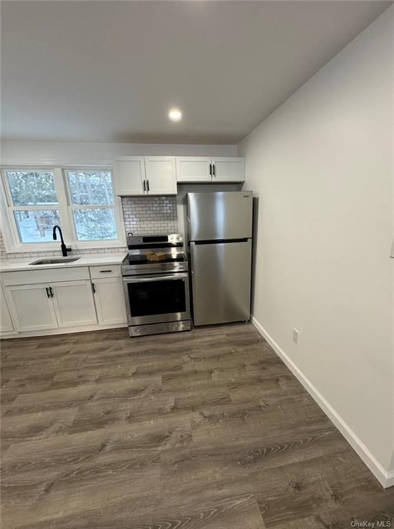 Building Photo - 52 Sarine Rd