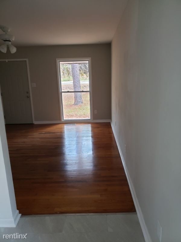 Building Photo - 3 br, 1.5 bath House - 540 Nelson Rd NW