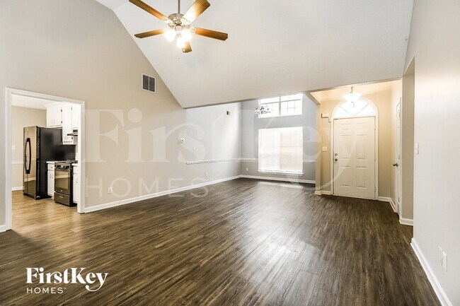 Building Photo - 120 Kent Dr
