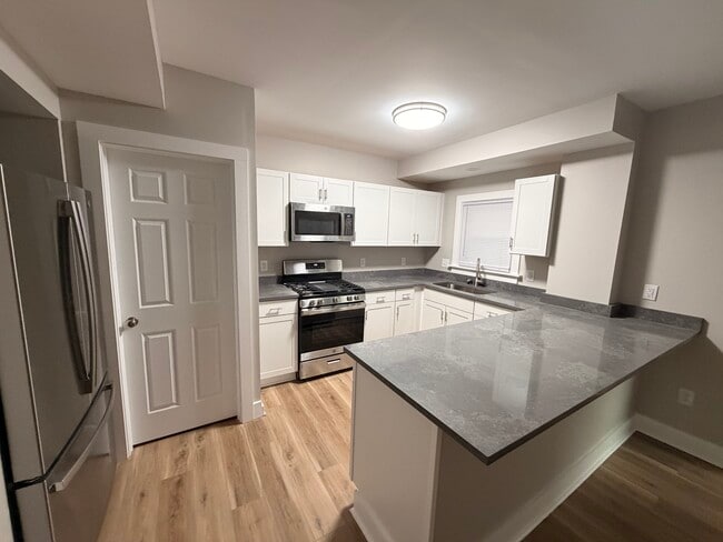 Building Photo - 1107 Illinois Ave