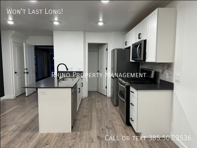 Foto del edificio - 429 N Northshore Dr