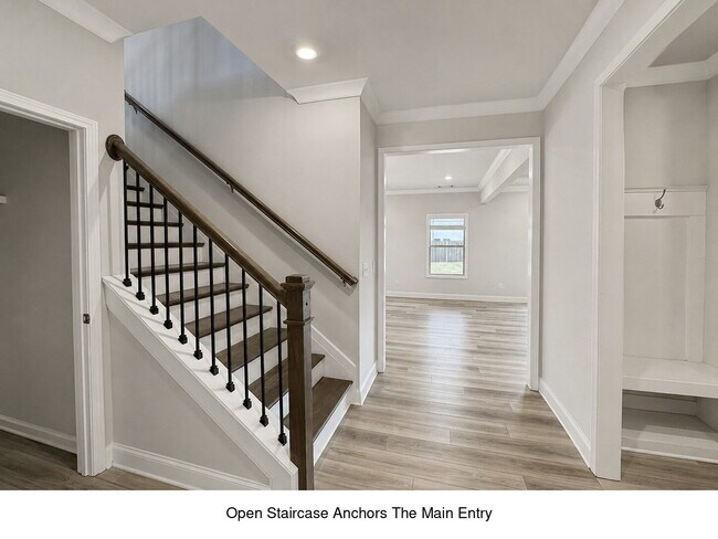 Building Photo - Spacious 4BR/3BA Home with First Floor Suite &  Loft