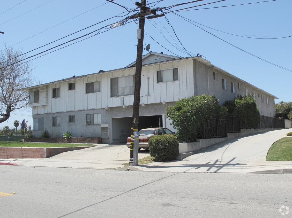 Building Photo - 17321 Dalton Ave