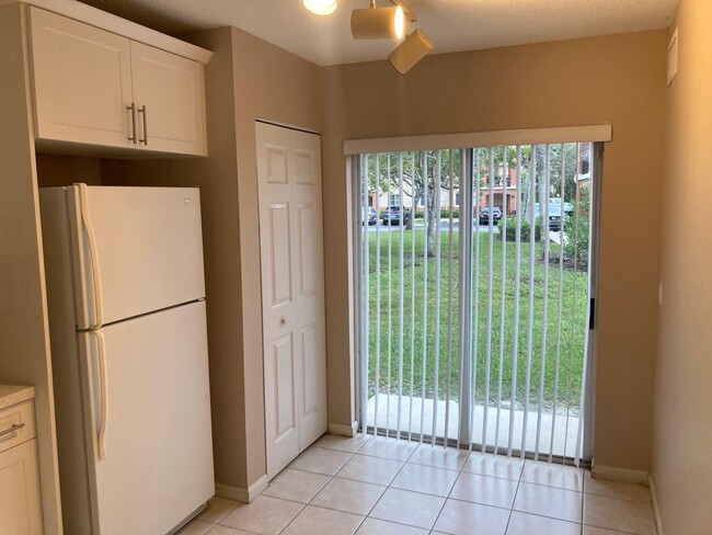 Building Photo - 3481 Briar Bay Blvd
