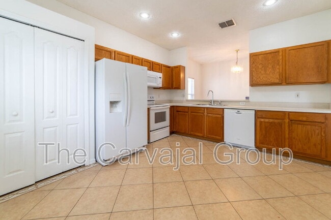 Building Photo - 4434 Waterside Pointe Cir