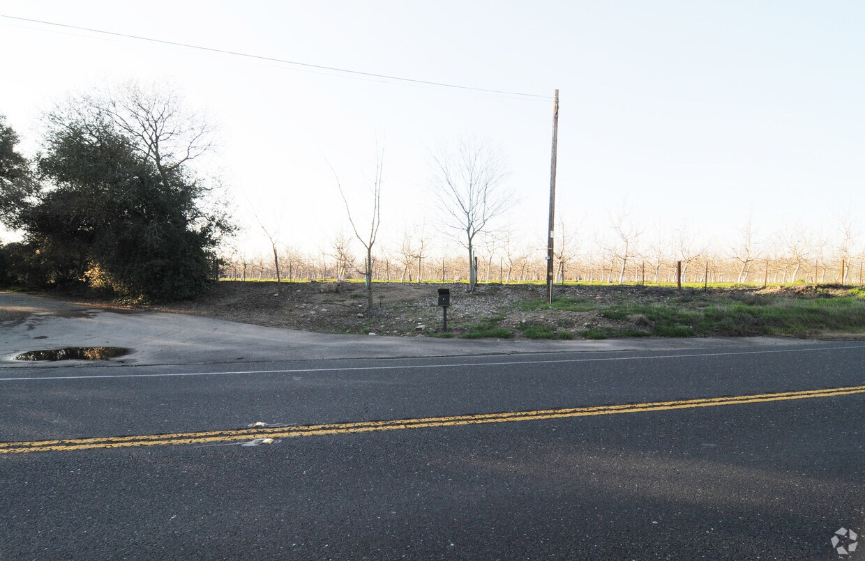 Primary Photo - 14661 State Highway 120