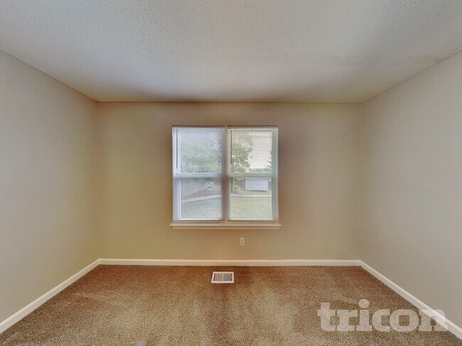 Foto del edificio - 108 Woodlands Village Dr