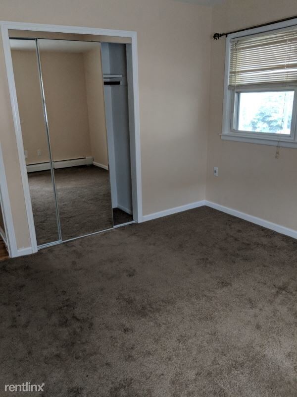 Foto del edificio - 2 br, 1 bath Apartment - 51 Durant ave