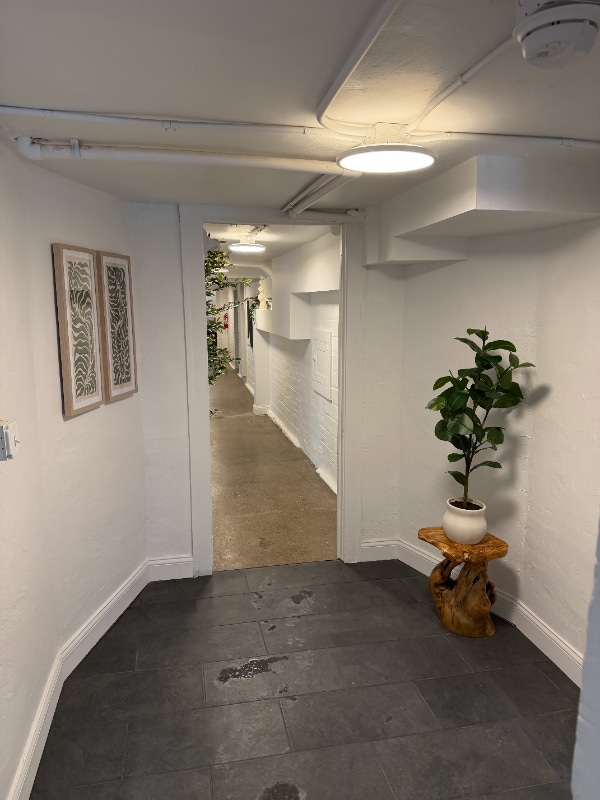 Building Photo - 1388 W 83rd St