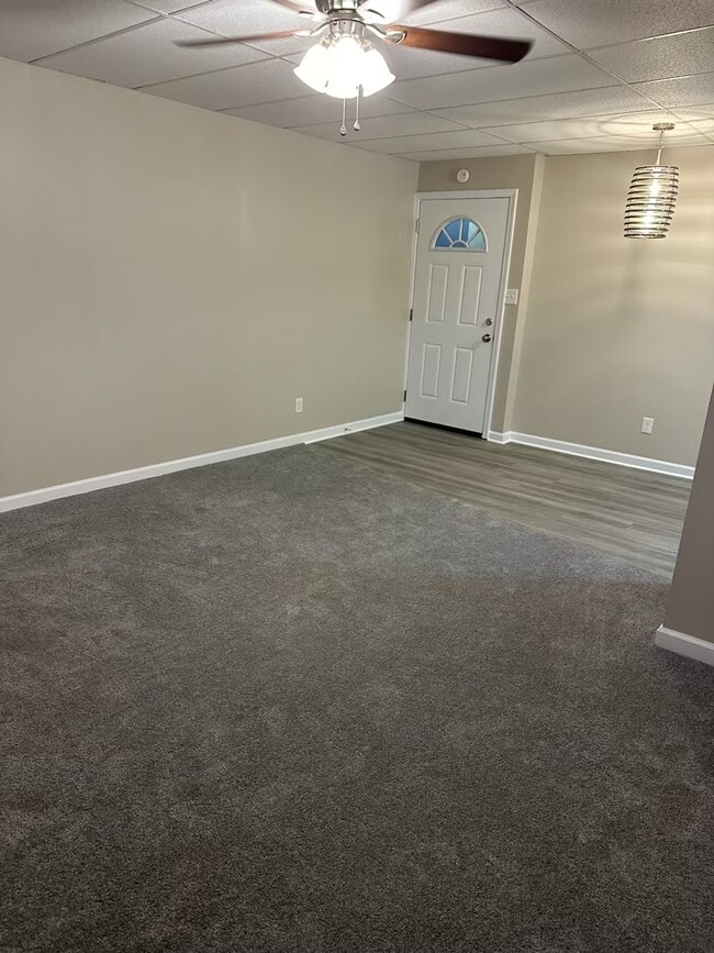 Building Photo - 5206 MacCorkle Ave SE