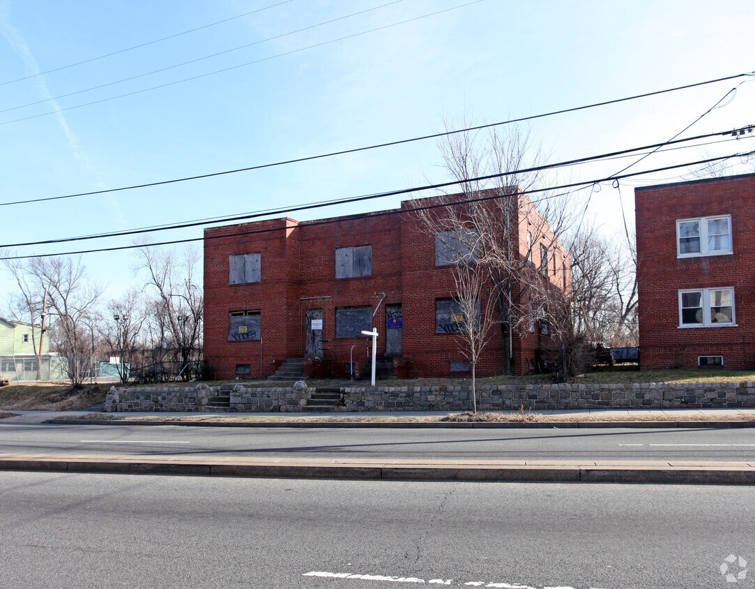 Primary Photo - 2495-2497 Alabama Ave SE