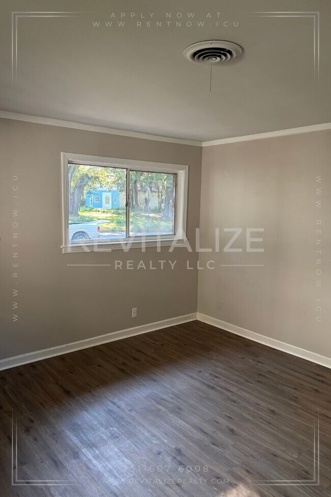 Foto del edificio - 2 Bed/1 Bath Home in Mobile!
