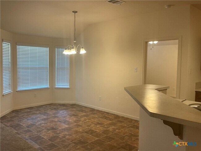 Foto del edificio - 6807 Black Springs Dr