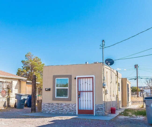Building Photo - 7182 Ponce Dr