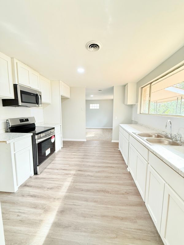 Foto del edificio - 2612 Lumpkin Rd