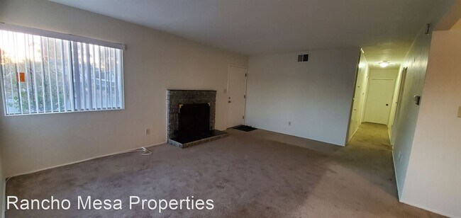 Building Photo - 3 br, 2 bath House - 5380 Hilltop Dr.