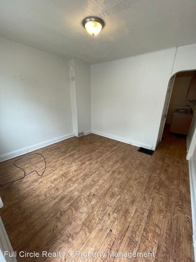 Foto del edificio - 3 br, 1 bath House - 132 S Blank Street  G...