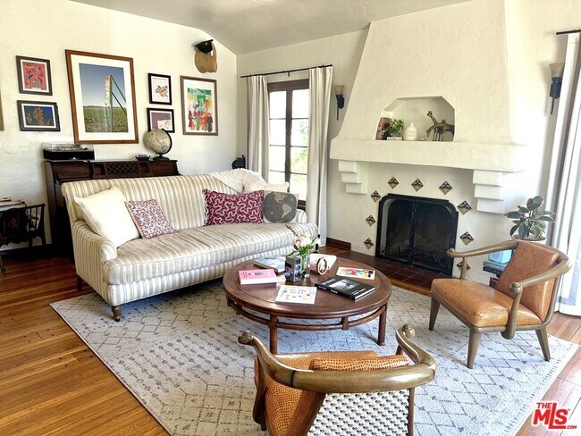 Foto del edificio - 1405 Hillcrest Ave