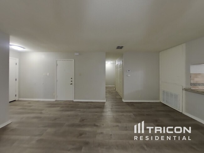 Foto del edificio - 4900 Nuthatch St