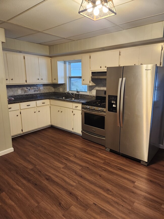 Kitchen - 27 E Coal St