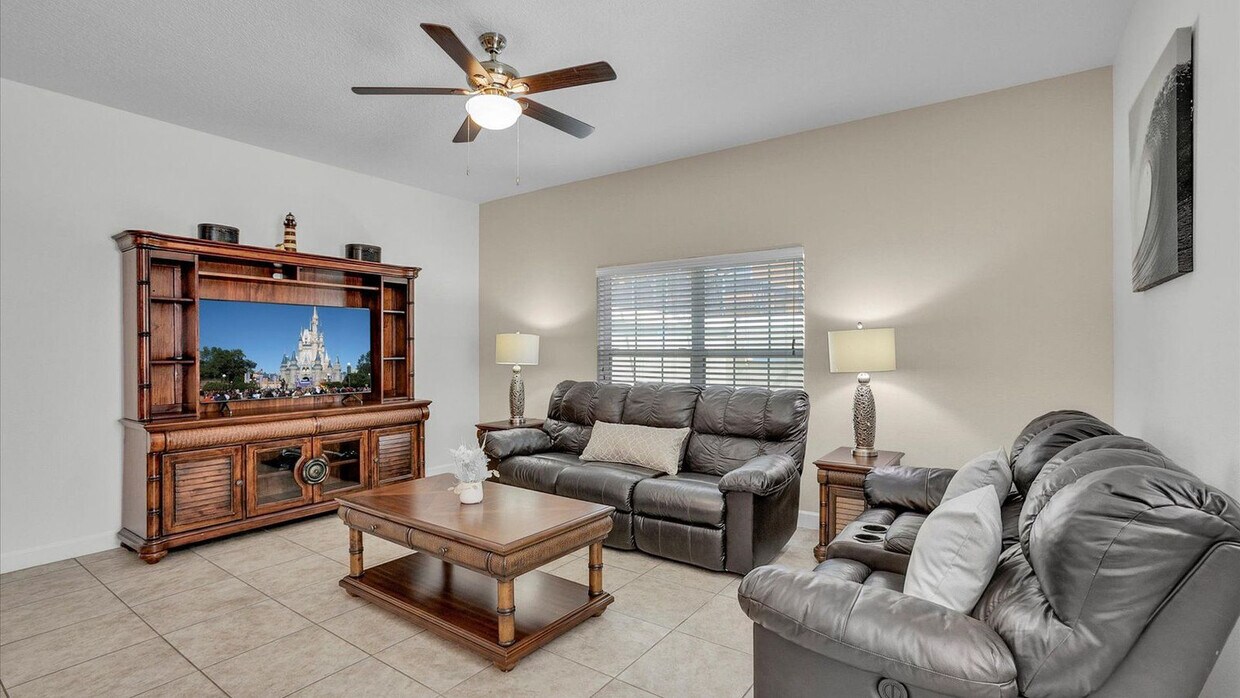 Foto principal - 8967 Cat Palm Rd