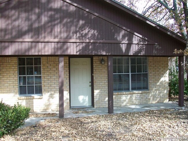 Building Photo - 3 br, 2 bath House - 3111 Heatherwood Dr 3...