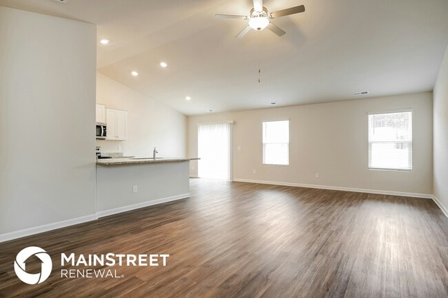 Foto del edificio - 125 Atlas Dr