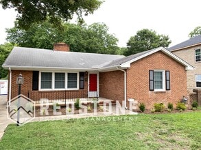 Building Photo - 424 Avon Ave