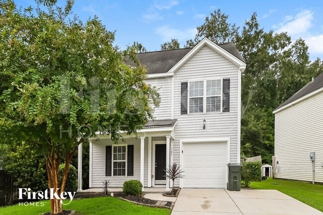 Building Photo - 105 Vinca Dr