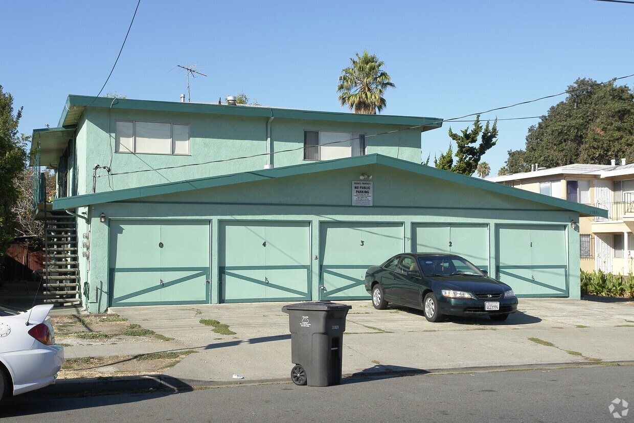 Primary Photo - 25801 Whitman St