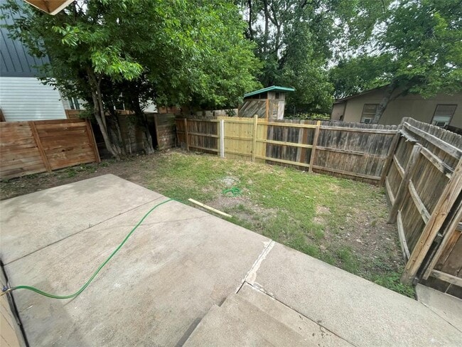 Foto del edificio - 2808 Lyons Rd