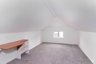 Building Photo - 1216 N Woodruff Rd