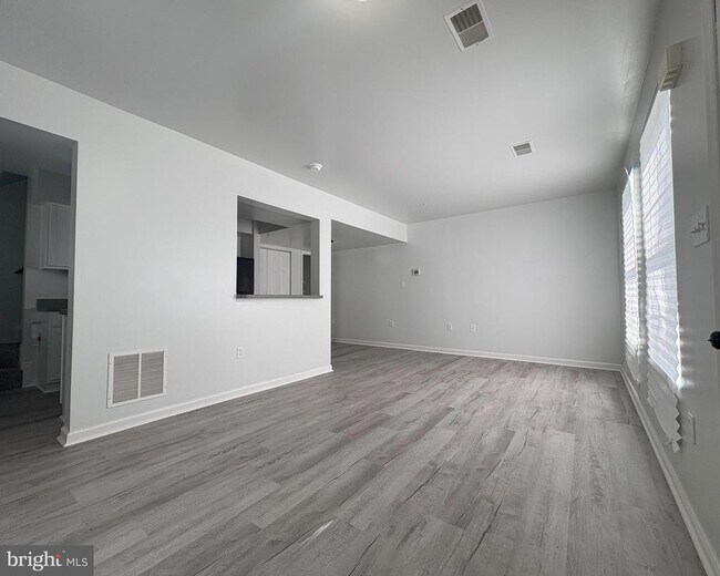 Foto del edificio - 132 N Altamont Ave
